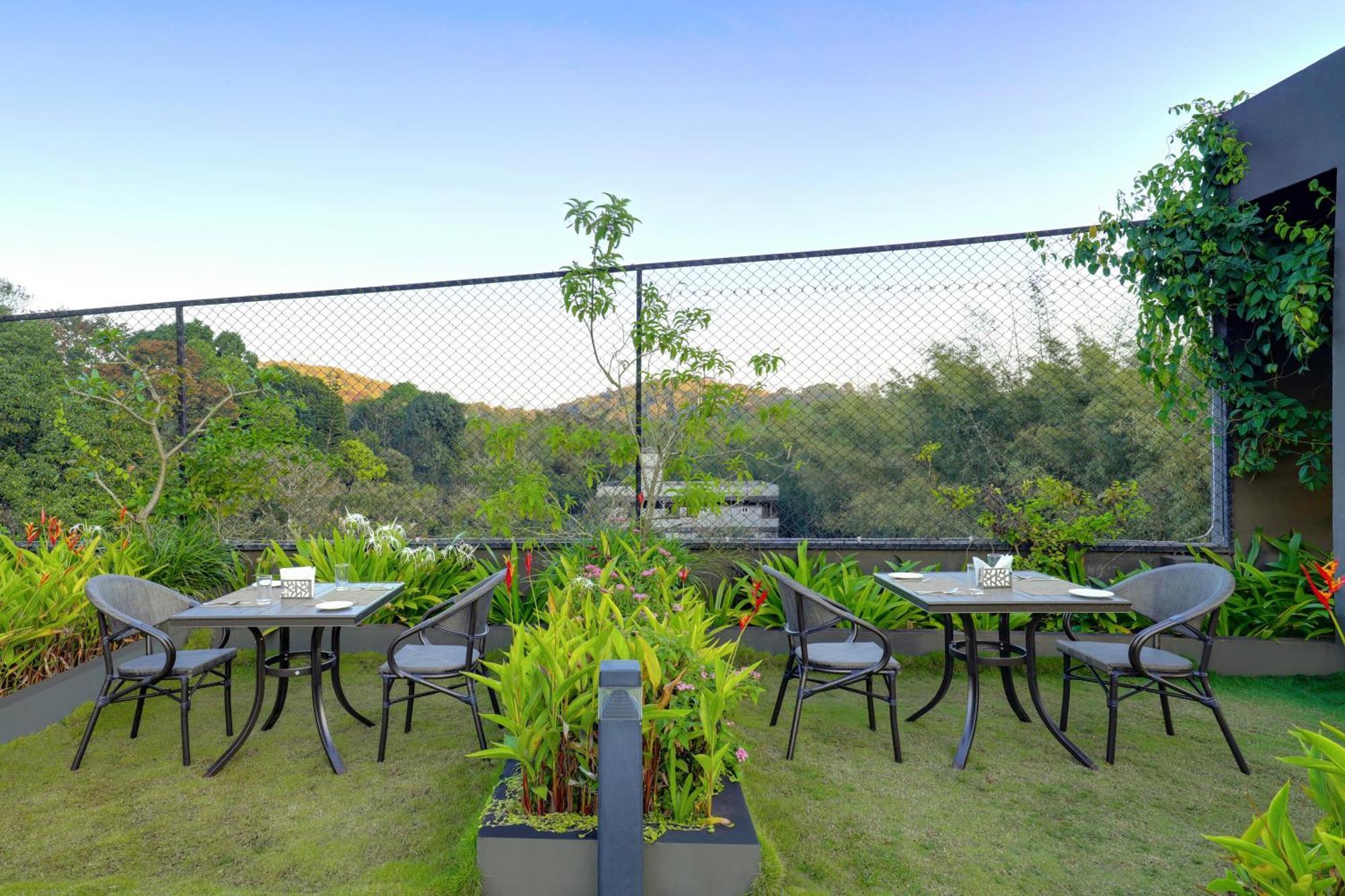 Keys Prima By Lemon Tree Hotels, 테카디 외부 사진